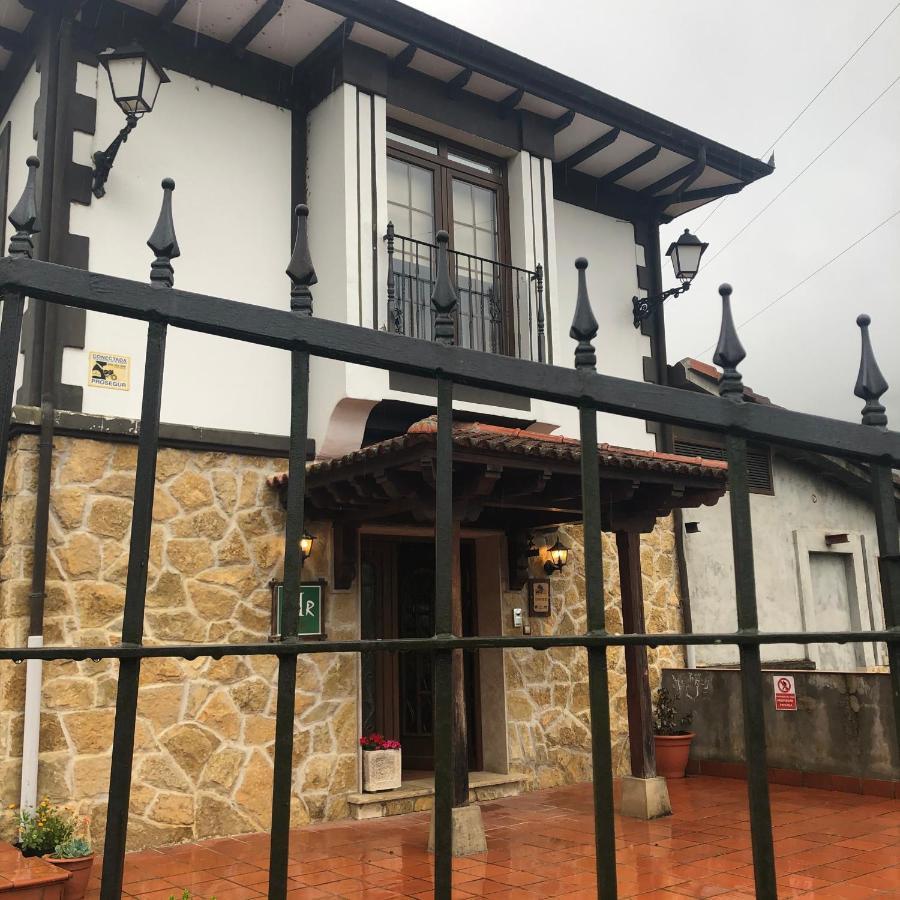 Hotel Restaurante La Carasca Orle Exterior foto